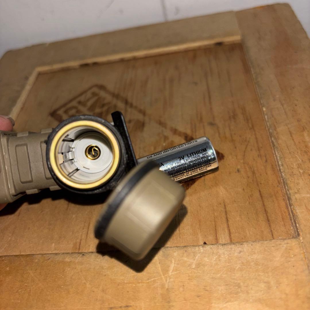 米軍　実物STREAMLIGHT SIDEWINDER COMPACT II ③