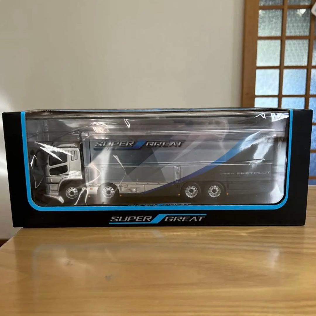 MITSUBISHI FUSO SUPER GREAT ミニチュアカー 1/43