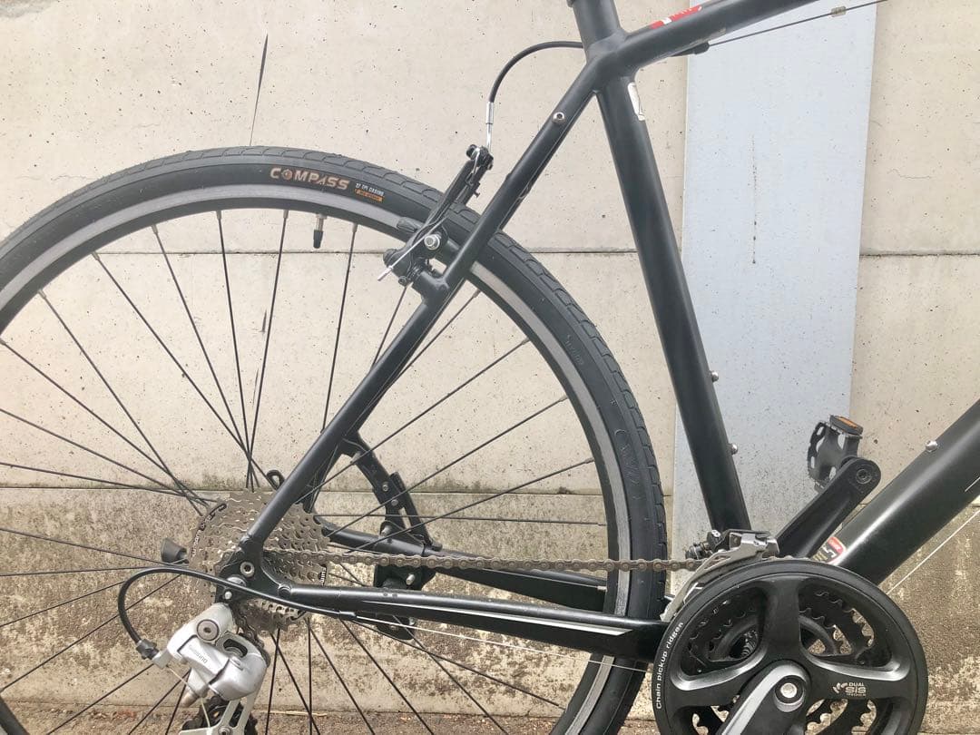 【1点傷だが極美品】スペシャライズド　シラス　24速　クロスバイク　CT570