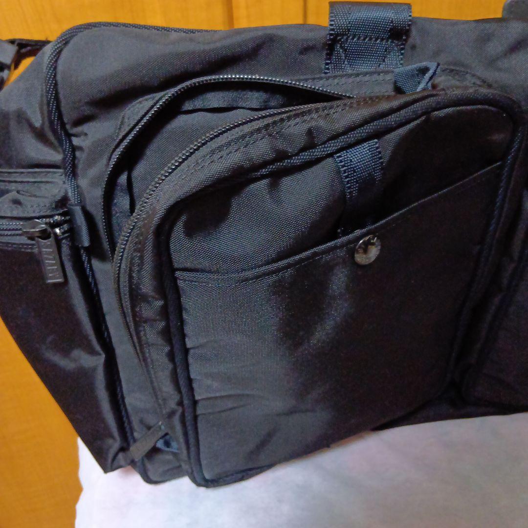 SAZABY ナイロン収納ポケット外　内多く2ウェイボストンバッグ❣️