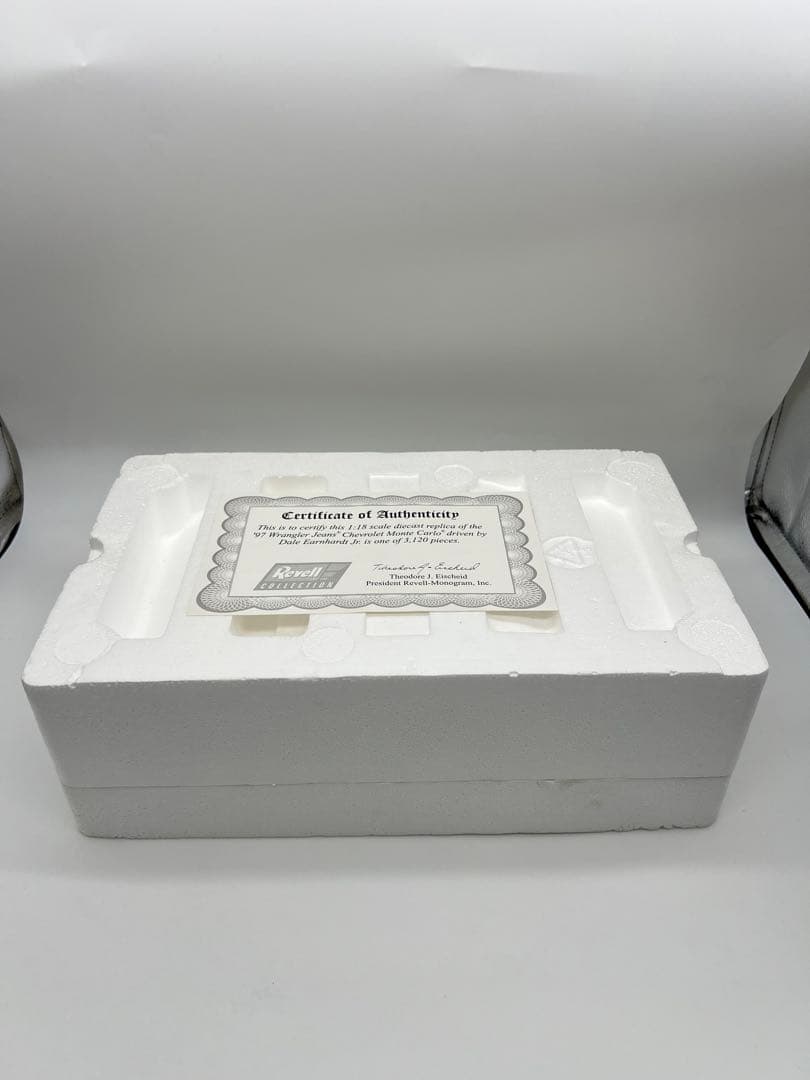 No469ミニカー1/18箱ありCHEVROLET MONTE CARLO