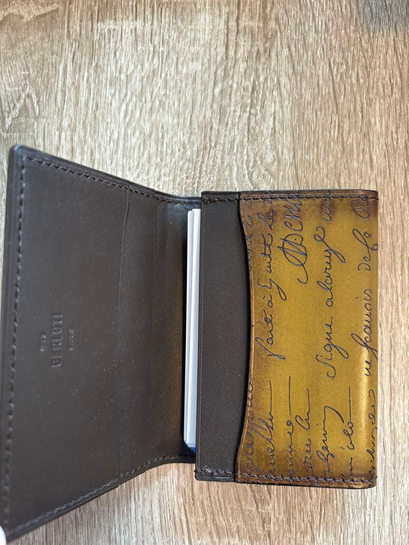 ベルルッティ　名刺入れ　ブランド　berluti 美品