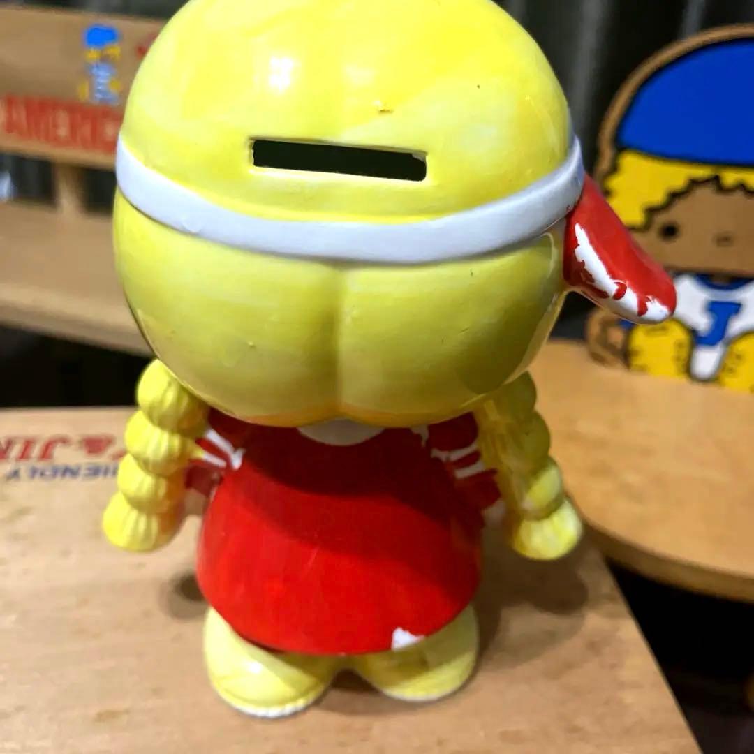 サンリオレトロ パティ&ジミー 木製 チェアー テーブル 貯金箱