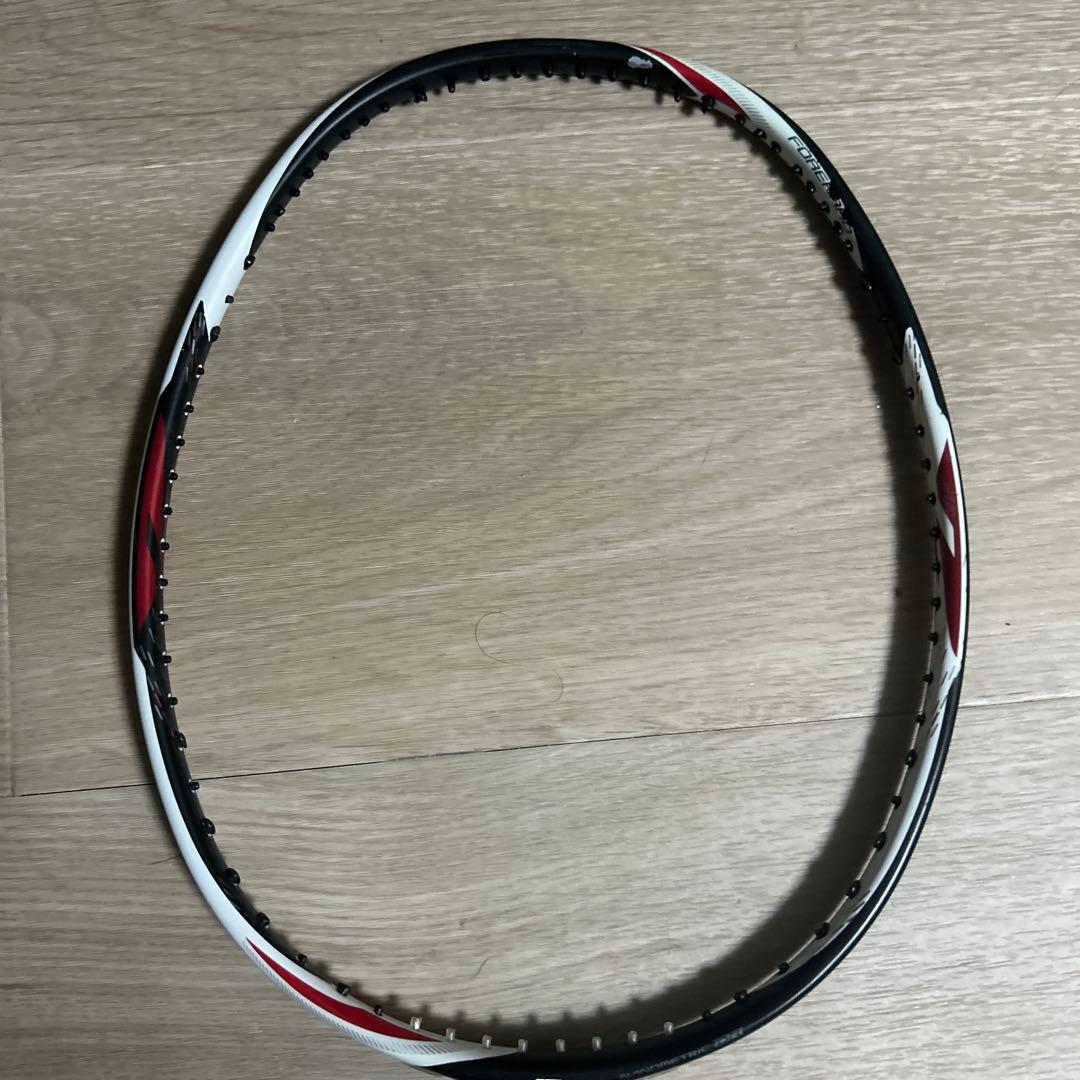 り*り様 バドミントンラケットジーストライク