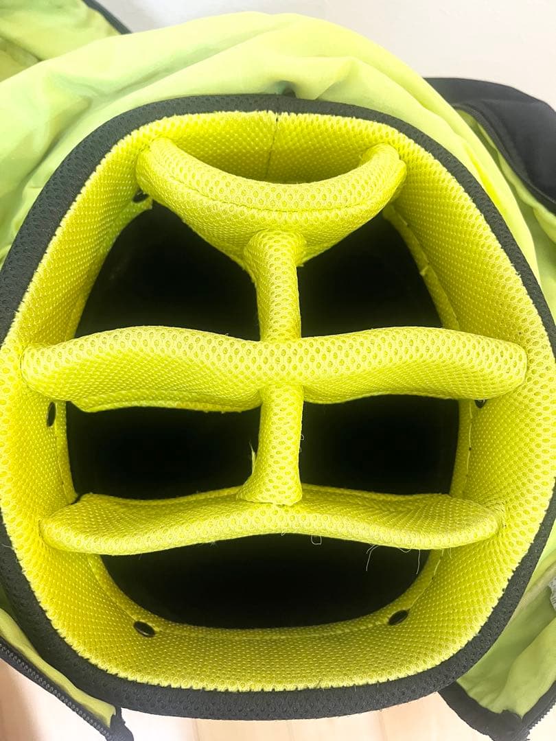 【大人気‼️】Nike ゴルフ キャディバッグ ナイキ　黒/黄　蛍光