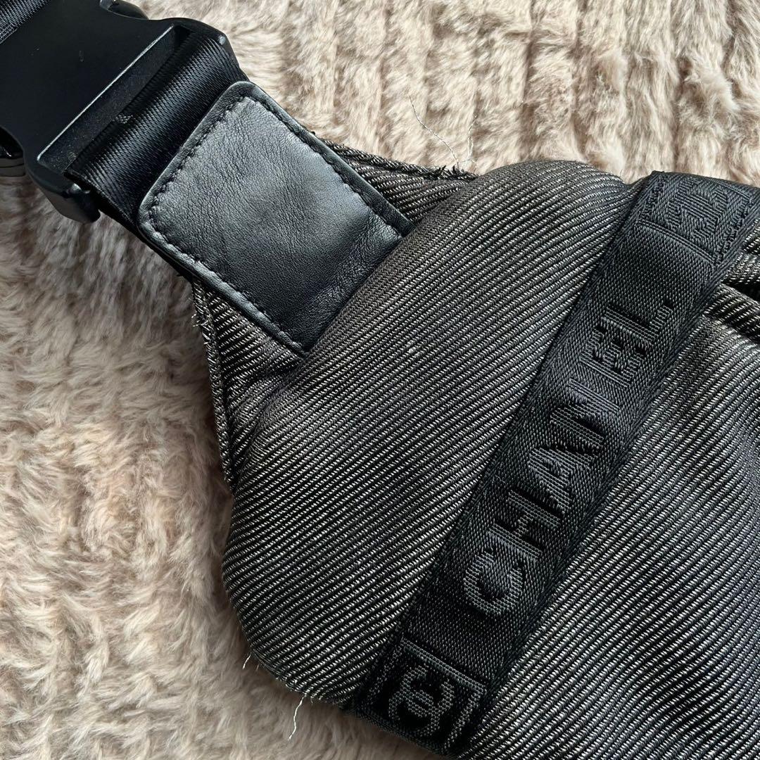 希少 CHANEL SPORTSライン ココマーク ボディバッグ