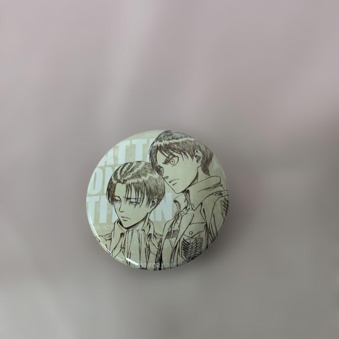 エレン＆リヴァイ WIT STUDIO 特典缶バッジ 　B・C同時購入特典