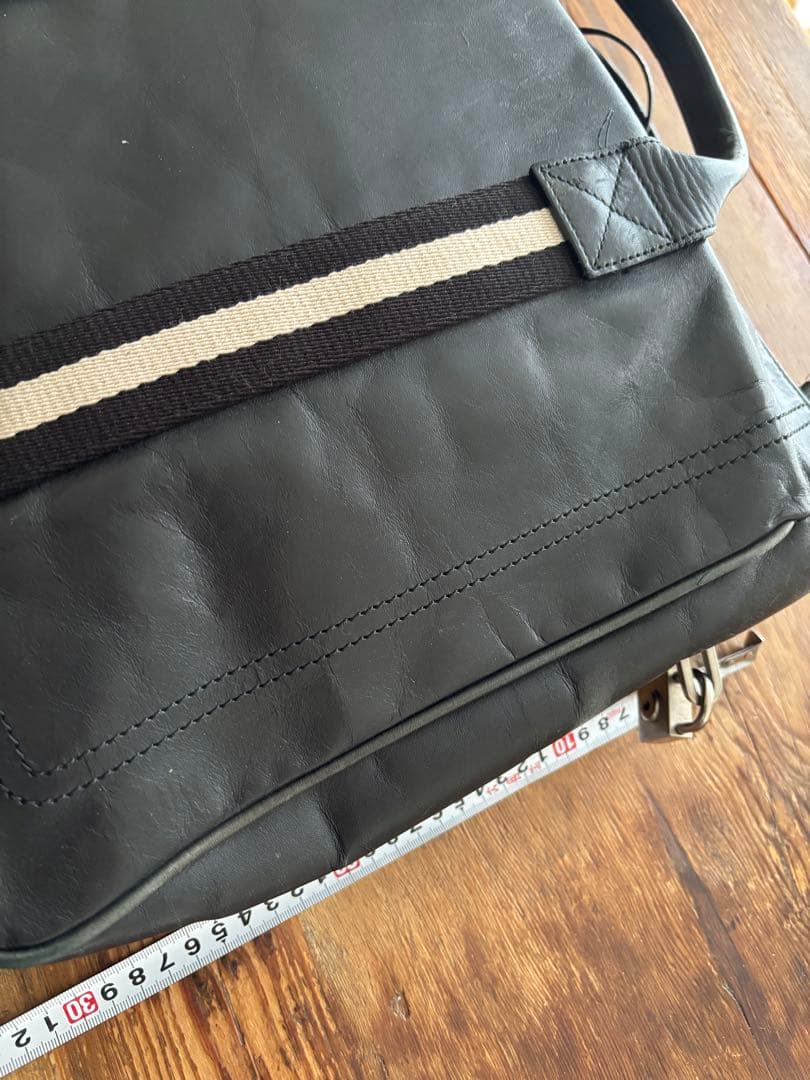 BALLY ビジネスバッグ 黒 レザー ストライプデザイン