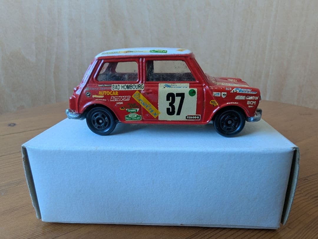 トミカ　ミニクーパー モンテカルロラリー #37