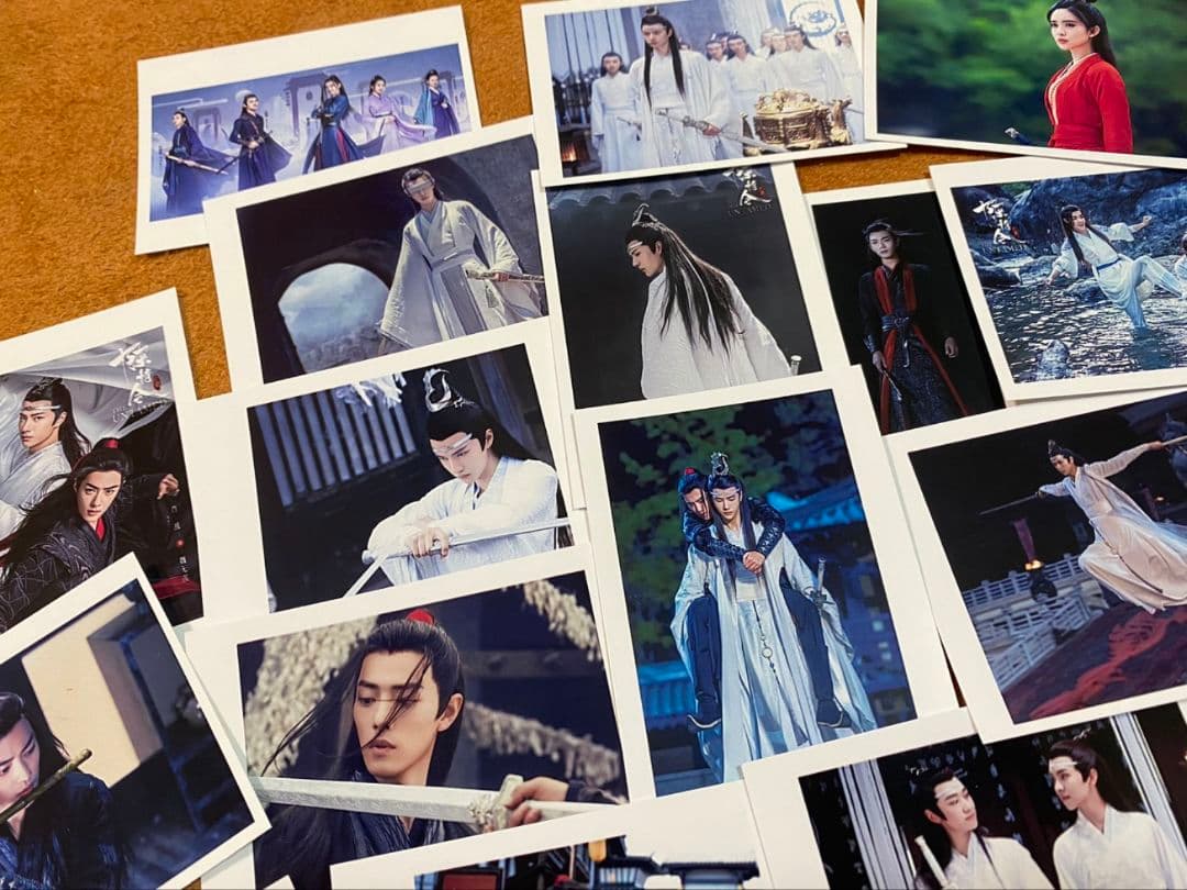 陳情令ドラマ　王一博　肖戦　チェキ風LOMOカード100枚　ケース付き