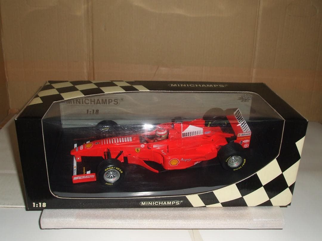 フェラーリ　F３００　E・アーバイン　＃４　ミニチャンプス　１／１８