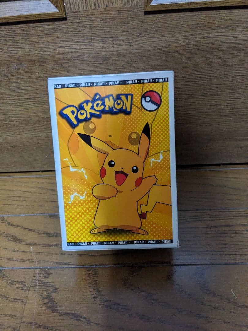 ポケットモンスター　ピカチュウ　フィギュア　無版権　POP! パチ