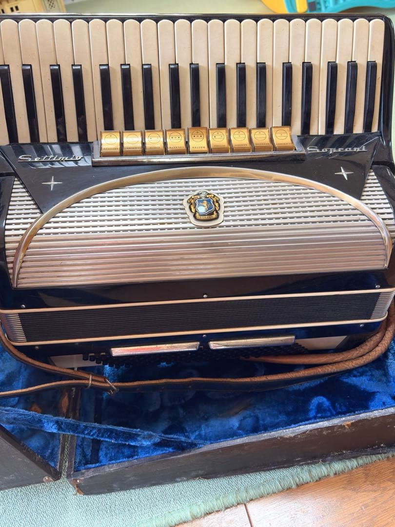 Soprani アコーディオン