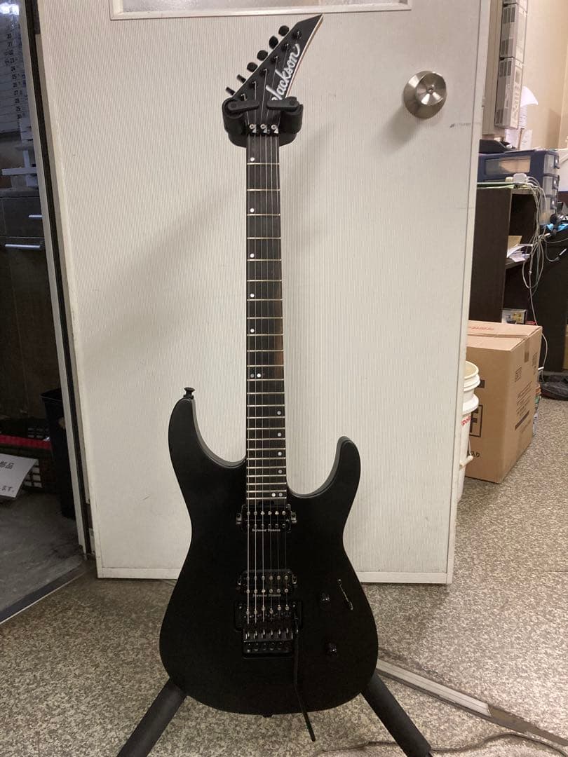 Jackson Virtuoso 純正ハードケース付き