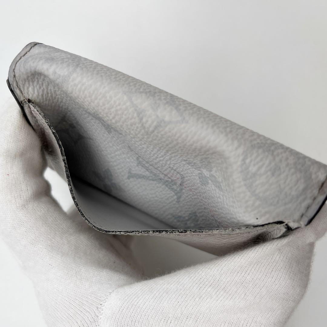 ルイヴィトン　オーガナイザードゥポッシュ タイガラマ　名刺入れ　白　近年