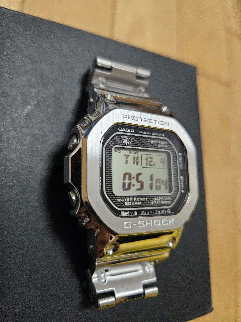【新品同様】G-SHOCK GMW-B5000D-1JFフルメタル【国内正規品】