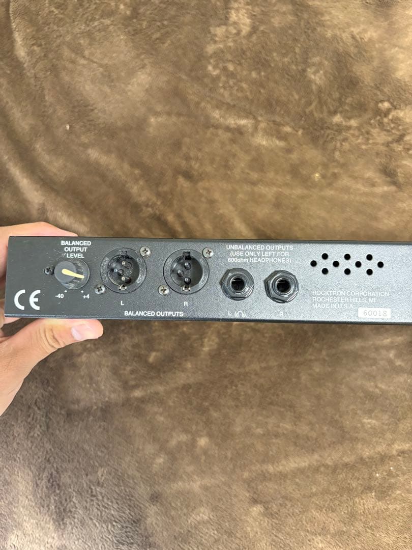 ロックトロン　voodu valve 真空管　プリアンプ　エフェクター　実働