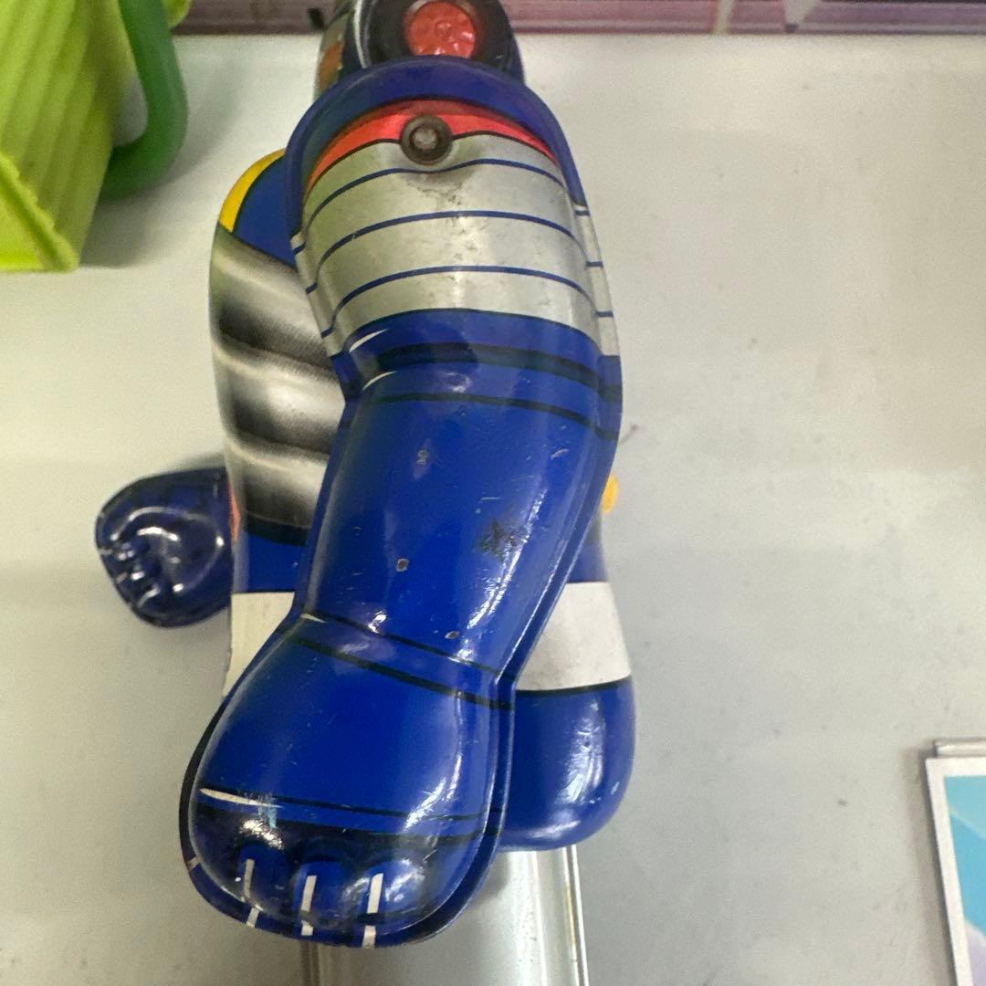 昭和レトロなブリキ製ロボット玩具「グランゼル」