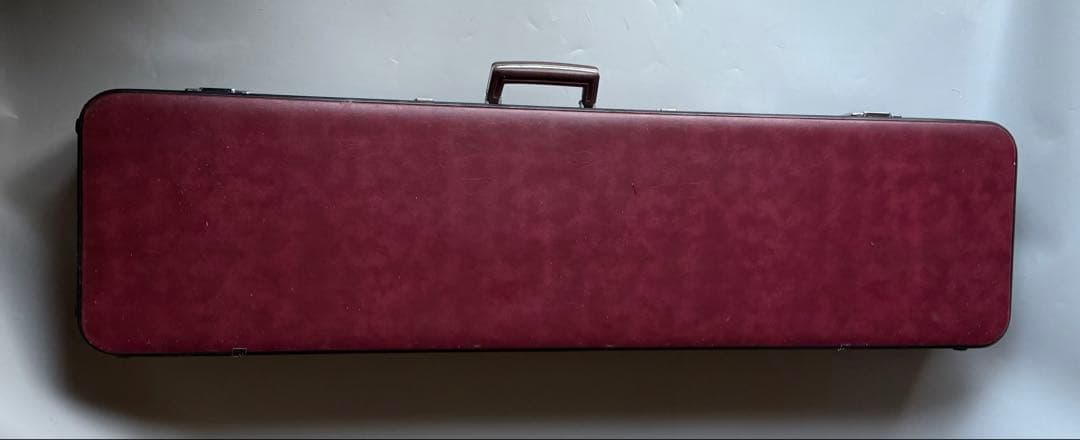 三味線　中竿　皮破れ無し　撥・ハードケースなど付属品多数