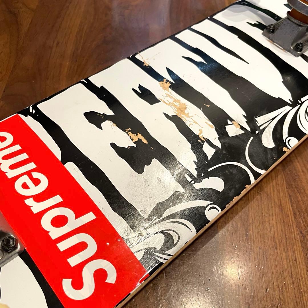 クリーチャー　スケボー　スケートボード　コンプリート　インディペンデント