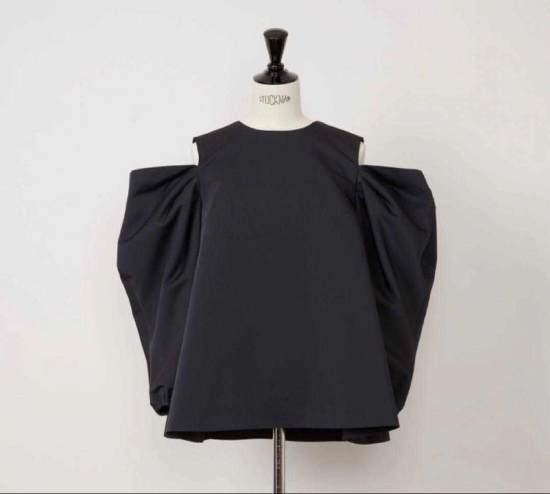 【新品未使用タグ付】Heve へイヴ　カットオフショルダー　ブラック