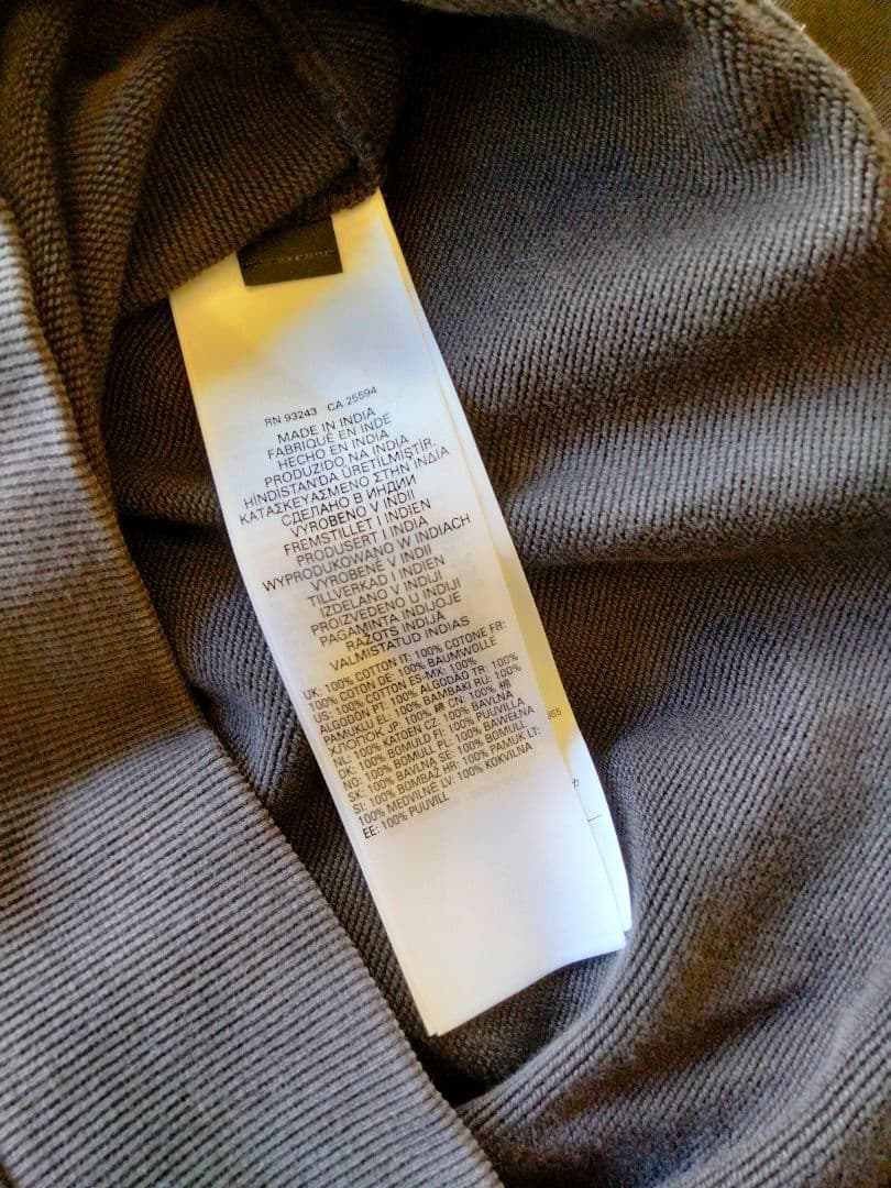 DIESEL（GINNLONG刺繍 SWEAT-SHIRT）＆キャップ2点新品