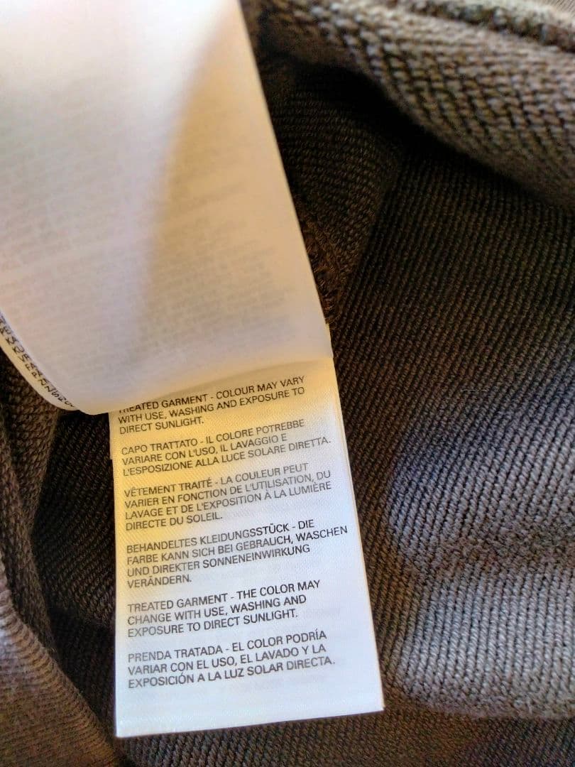 DIESEL（GINNLONG刺繍 SWEAT-SHIRT）＆キャップ2点新品