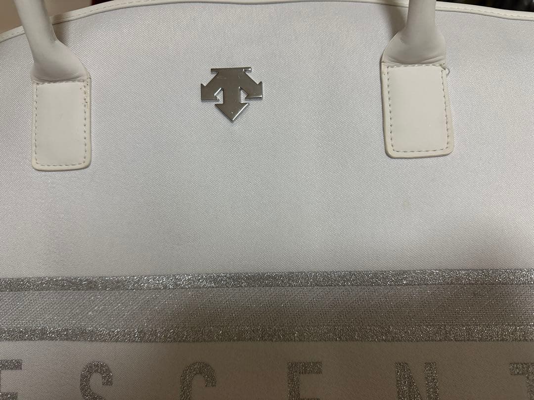 DESCENTE ホワイト ボストンバッグ