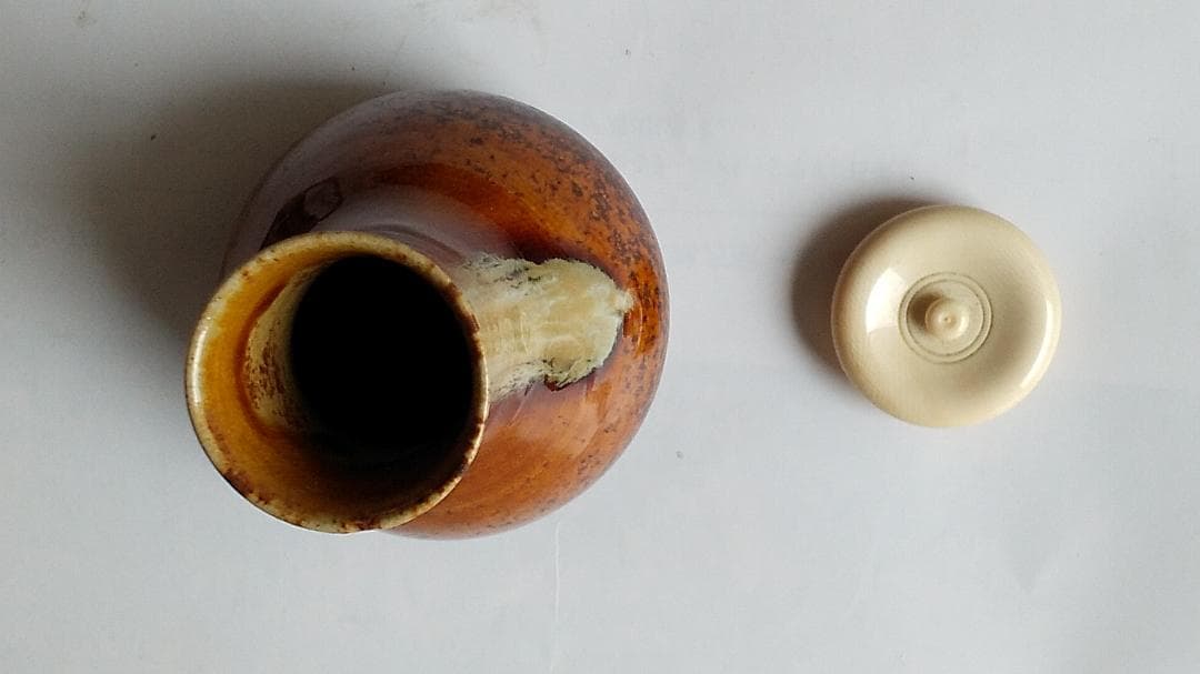 比古焼 鶴首茶入 藤崎寿山 作 仕覆 西陣織 大阪蜀紅 茶道具 共箱 美品 です