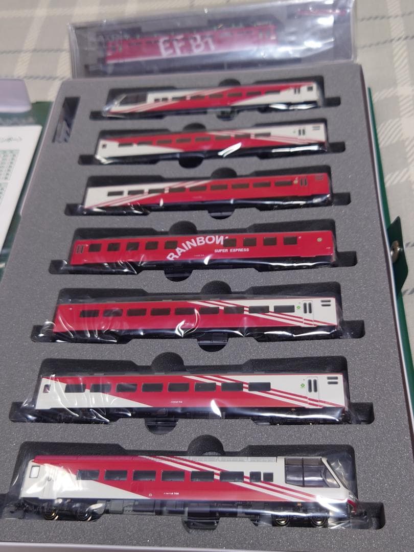 カトー　EF8195レインボー＆10−1490スーパーエクスプレスレインボー