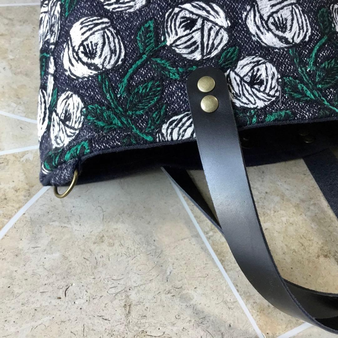 ミナペルホネンrosy ネイビー楕円底 トートバッグ　ハンドメイド