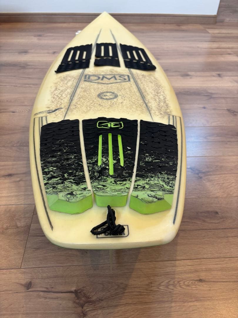 DMS サーフボード ブラックキャット　5.10