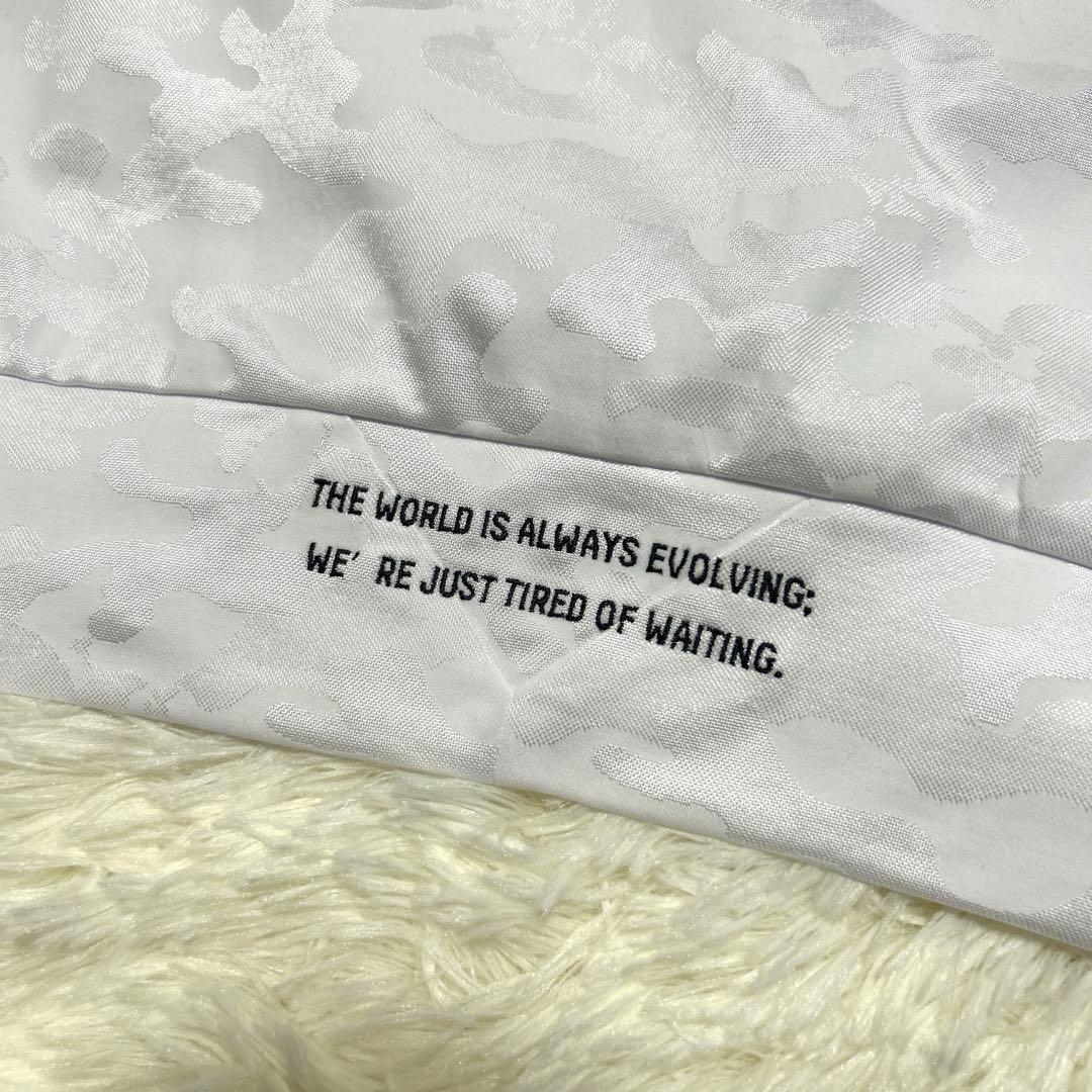 【近年】オークリー ホワイト迷彩柄 フード付き ウェア パーカー メンズ XL