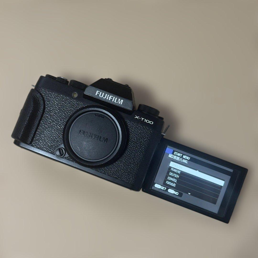 y*y様 FUJIFILM X-T100黒 Viltrox ＋ 7Artisan