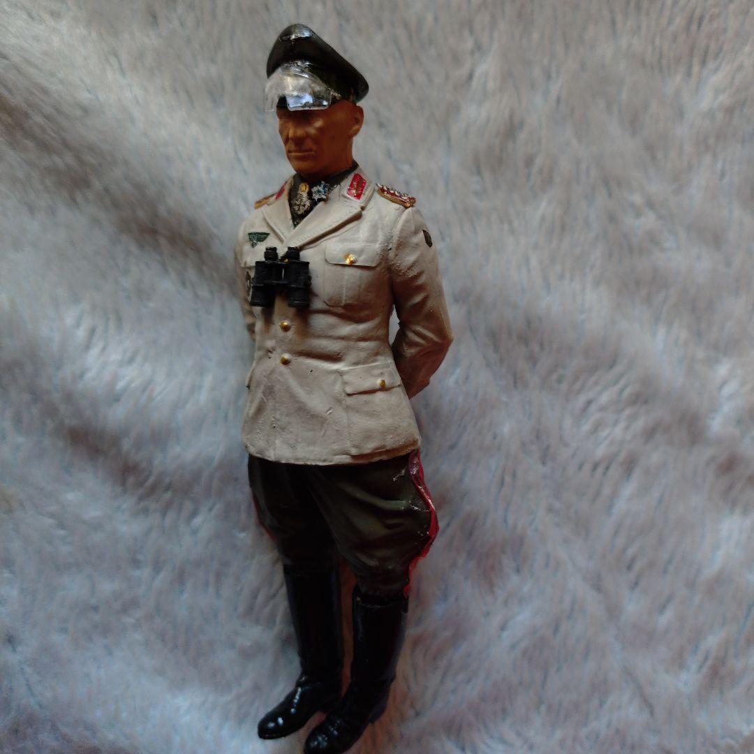 厳寒特価セール！ Wⅱ世界の名将 独軍機甲師団の雄 ロンメル1/16儀仗スタイル