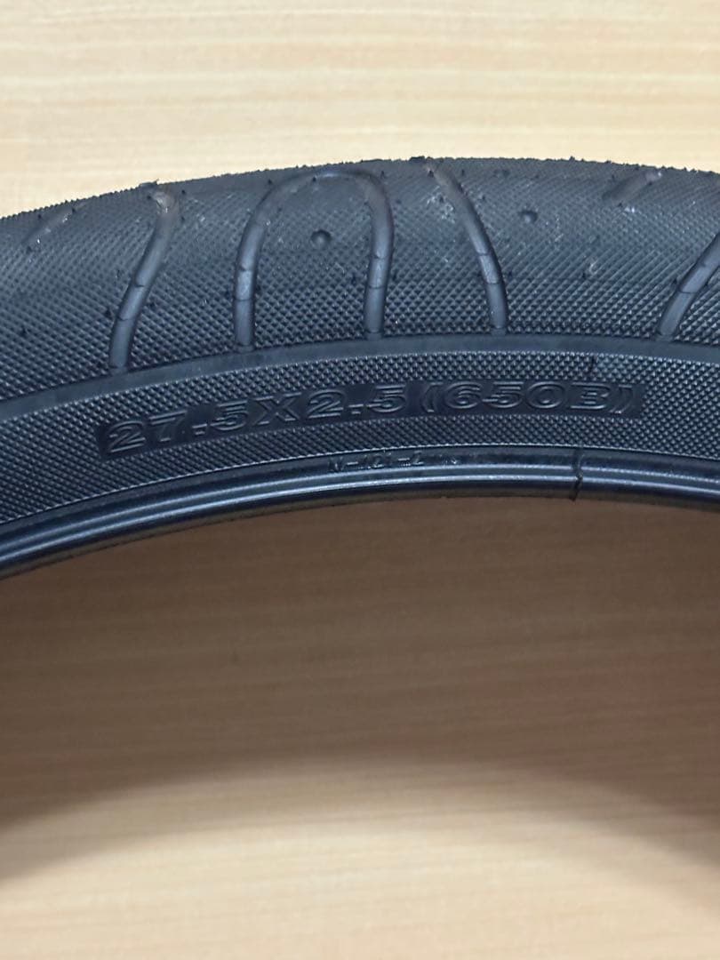 MAXXIS フックワーム　27.5×2.5 2本