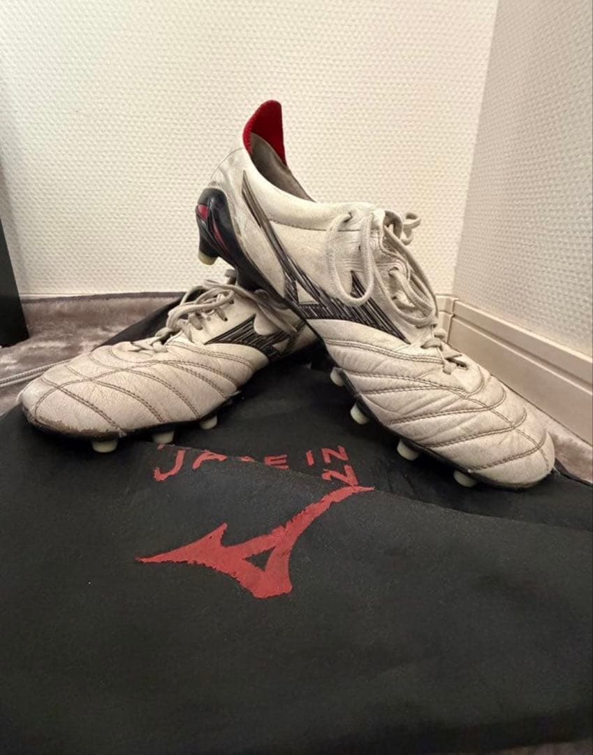 MIZUNOモレリアネオ4