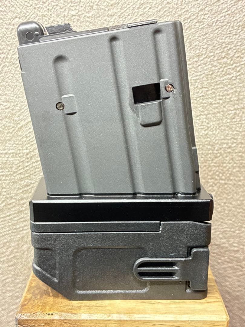 R7-40 東京マルイ GBB M4 マガジンアダプター 外部ソース仕様