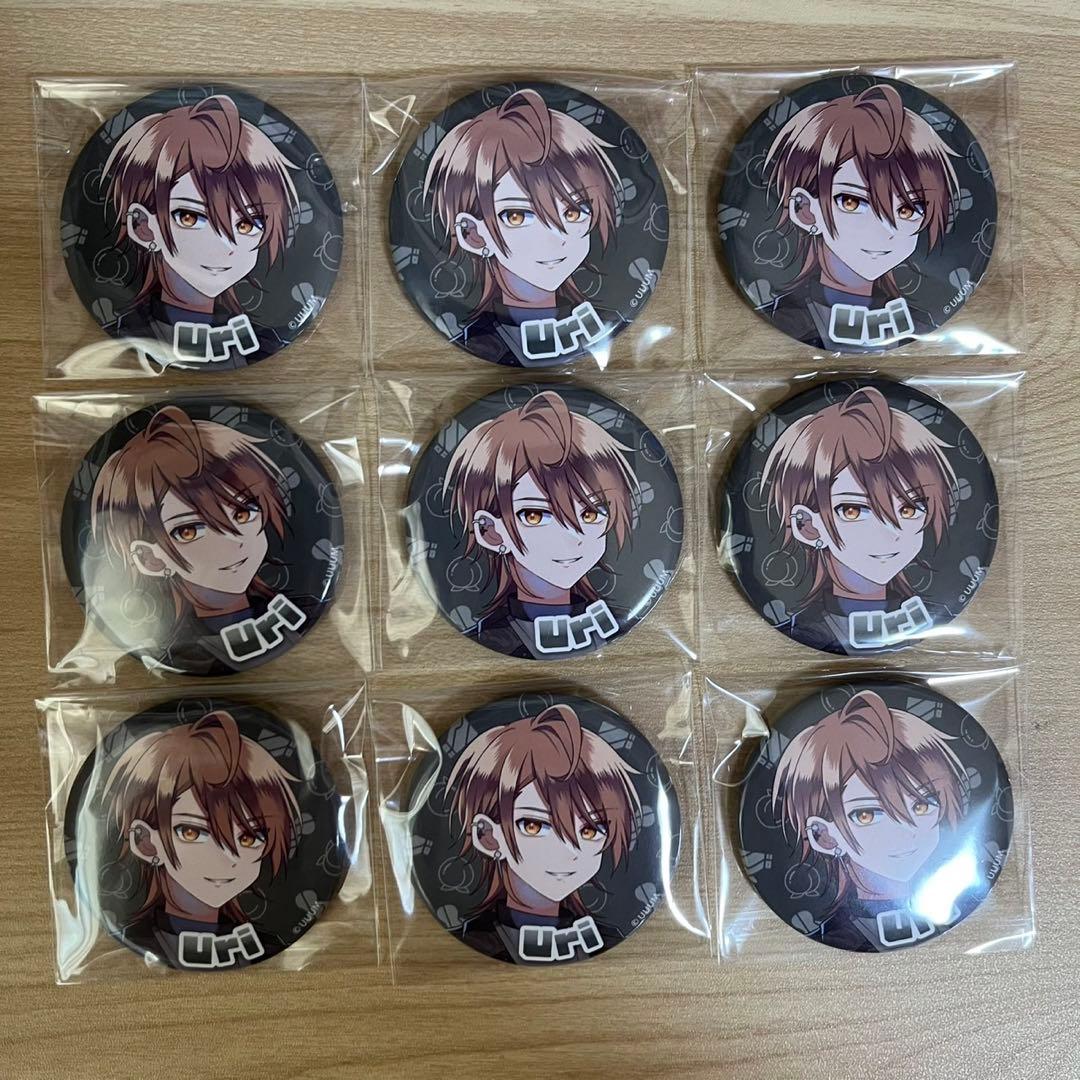 カラフルピーチ　うり　缶バッチ