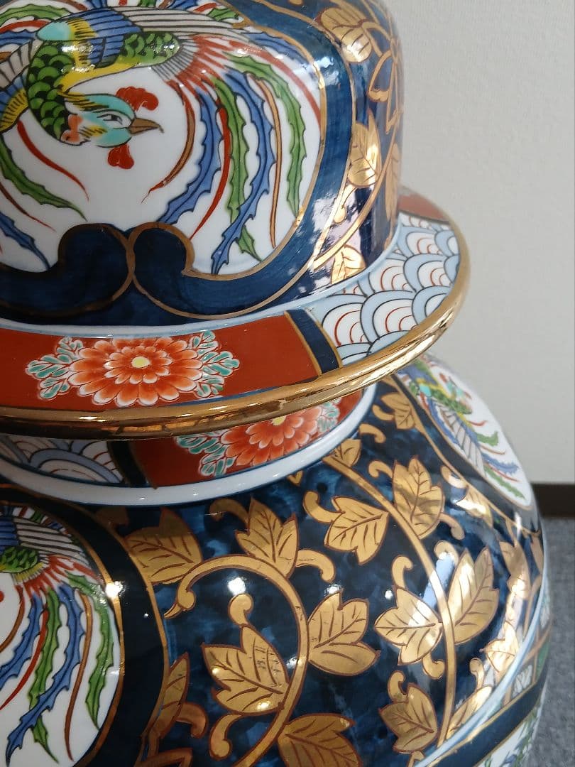 有田焼 飾壺 幸右衛門 作 花瓶 沈香壺 金彩