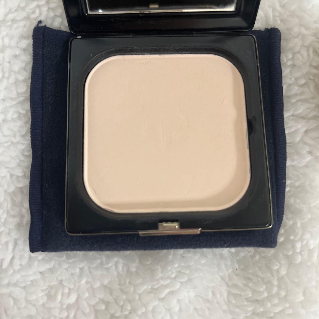 【限定品】クレ•ド•ポーボーテ　プードルコンパクトエサンシエルn パウダー