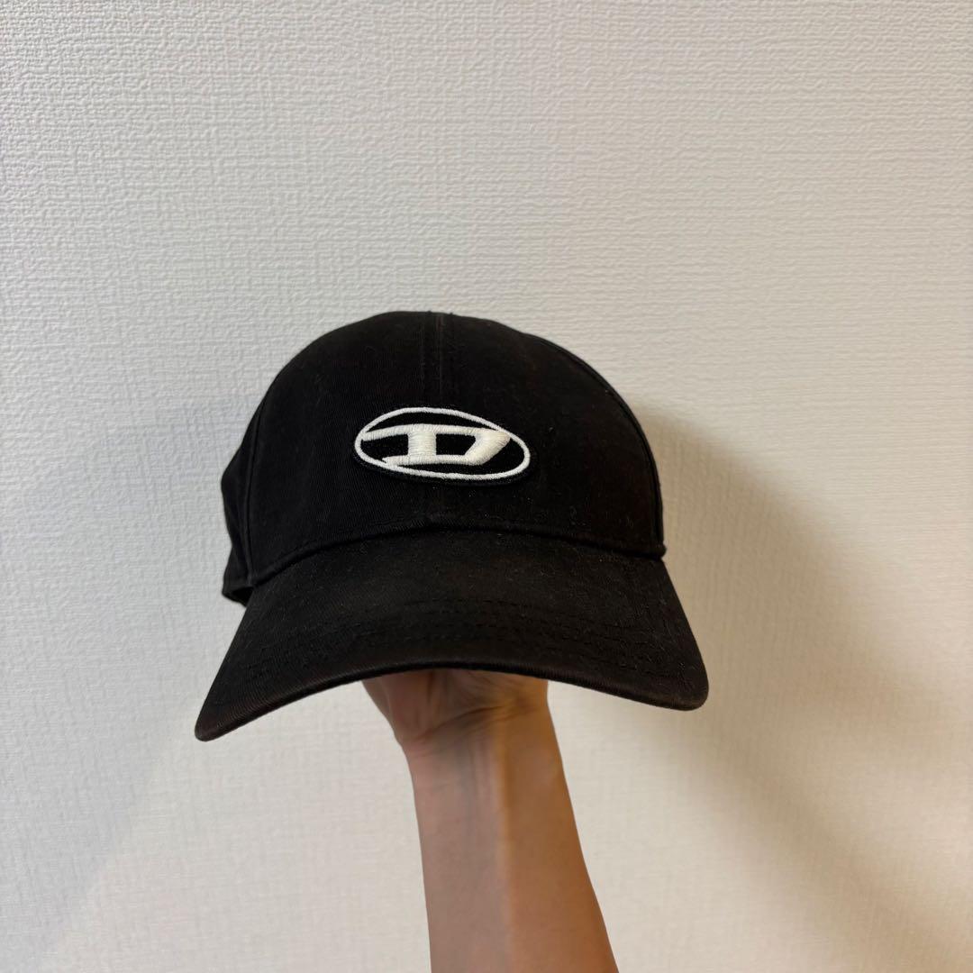 【良デザイン】DIESEL ブラック キャップ 古着 Dロゴ
