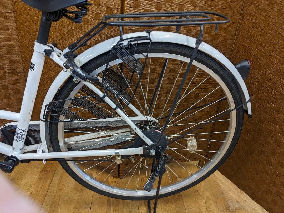 U040 普通自転車　26インチ　ホワイト　シンプルタイプ