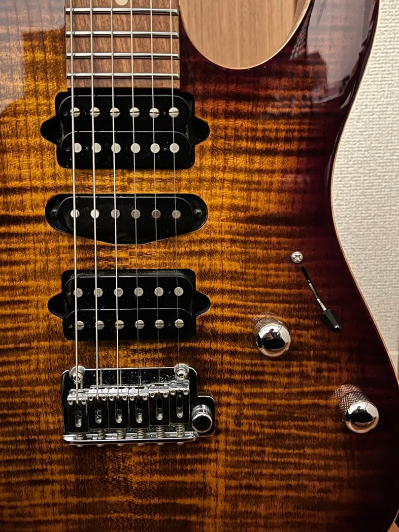 【美品】Suhr Modern Plus HSH Bengal Burst
