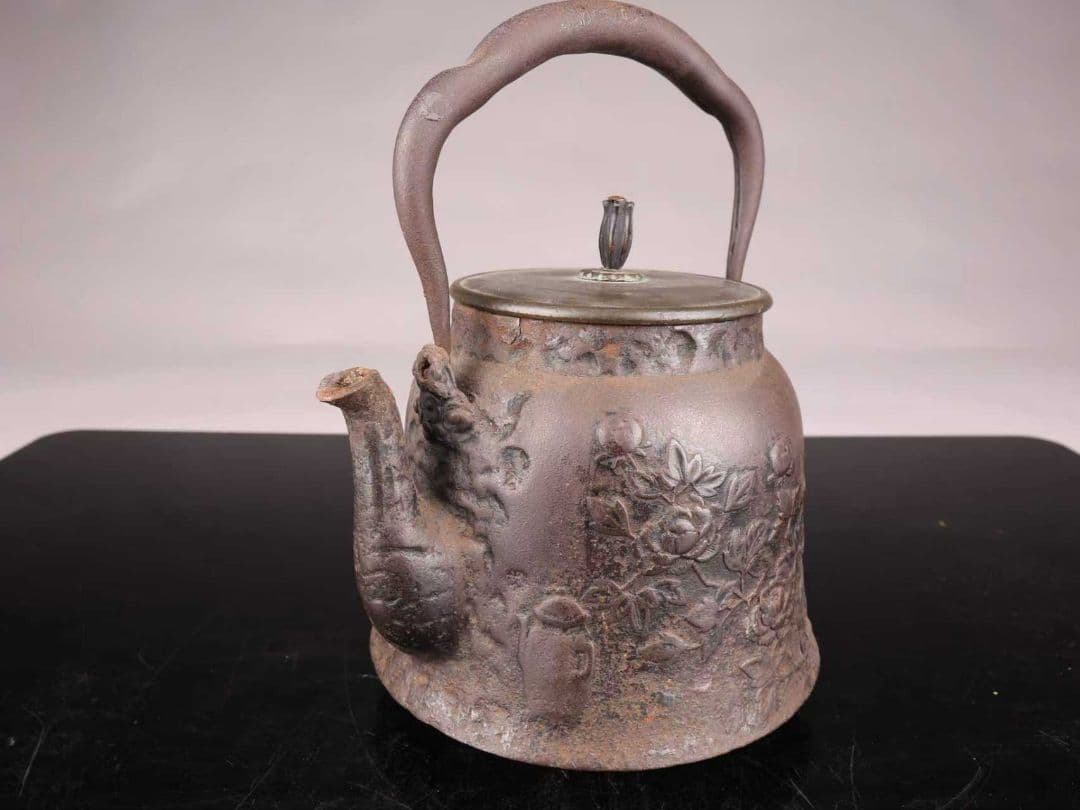 A1056鉄瓶 光龍堂 山水風景人物図 湯沸 重量1526g 1000ml