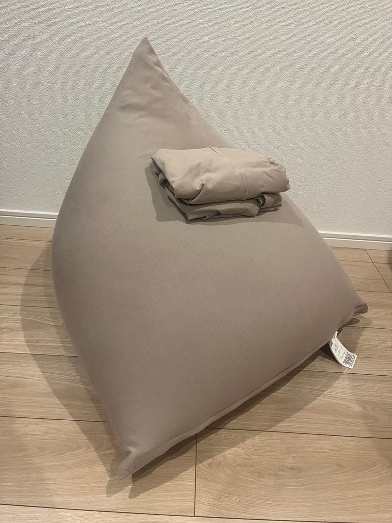 Yogibo ピラミッド ベージュ ビーズクッション