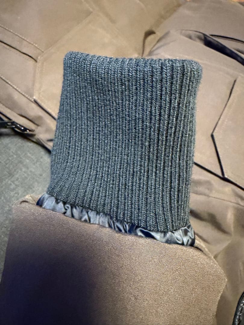 カナダグース  メイトランド ブラックレーベル希少ブラウン