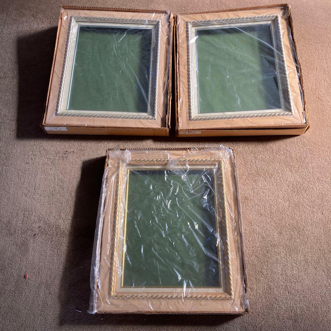 く*み様 B F6号 内側青銅色混じりの銀色と金色 油彩額縁 同種デザイン 3点