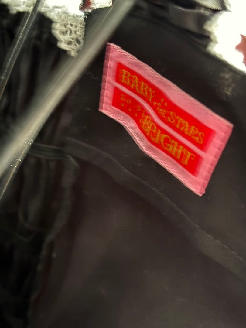 【ほぼ未使用】BABY ミルフィーユジャンパースカート 黒×オフ白