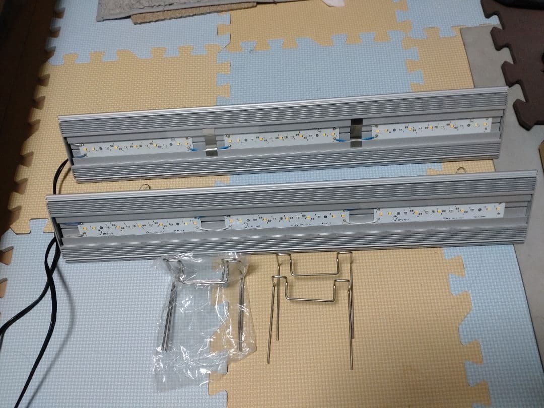 アクロ　トライアングルグロウ60　2個セット